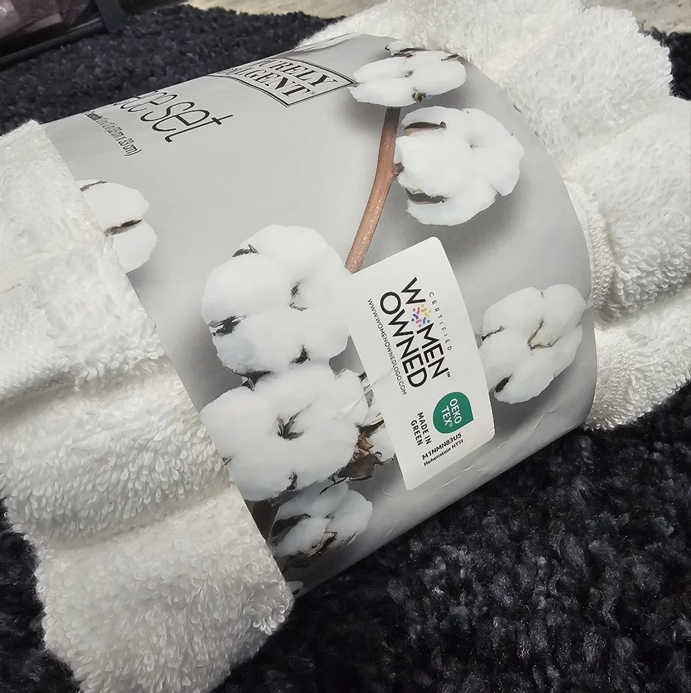 Purely Indulgent 4-Piece Towel Set - 100% Cotton, Women-Owned